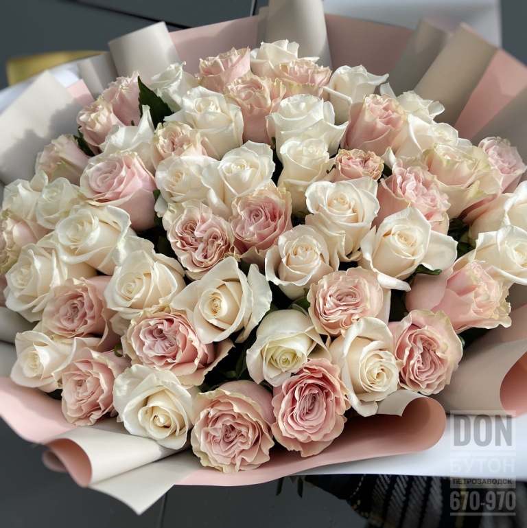 Букет из 51 разноцветной розы (цвет роз на выбор) | Доставка Цветов  Петрозаводск